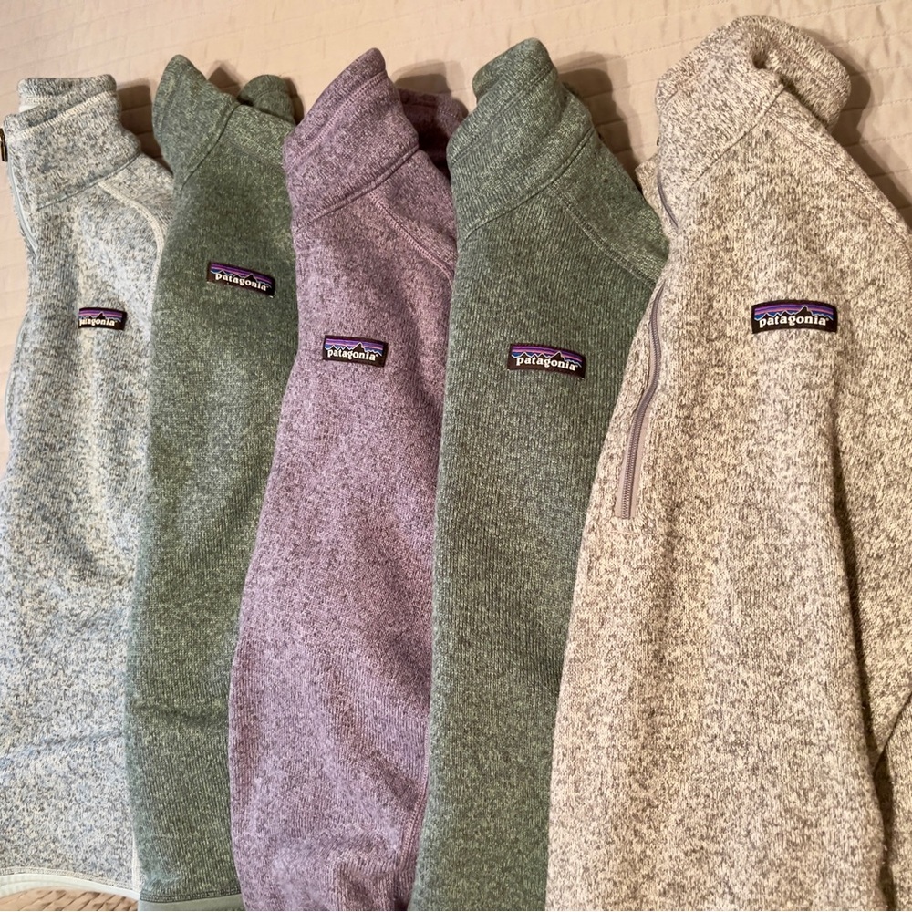 Patagonia 1/2 zip pullovers